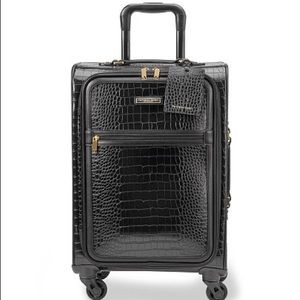VS getaway carry-on suitcase NWT
